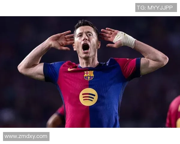 里昂主场大胜巴萨帽子戏法引发全场狂欢数据分析揭示比赛亮点