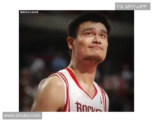 姚明在国际赛场上的尴尬瞬间揭示了篮球巨星背后的不易与挑战 姚明在国际赛场上的尴尬瞬间揭示了篮球巨星背后的不易与挑战