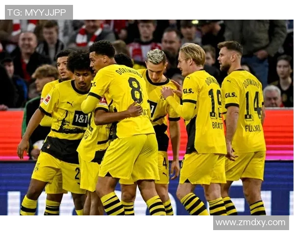 足总杯激战曼联与多特蒙德平局红牌事件引发全场热议与数据分析