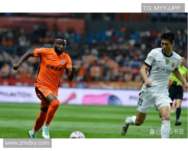 中超激战曼联逆转那不勒斯争议判罚引发全场热议 中超激战曼联逆转那不勒斯争议判罚引发全场热议