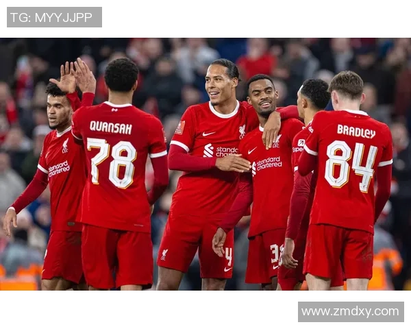 足总杯精彩对决:里昂与利物浦激战成平局逆转瞬间引发全场热潮