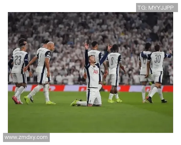 欧冠激战：曼城与拜仁战成平局逆转瞬间点燃全场激情