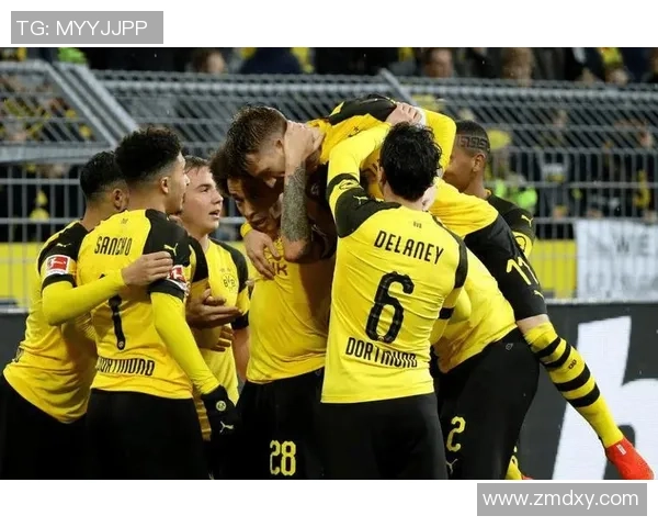 足总杯惊天冷门多特蒙德狂胜AC米兰五球大捷引发全场狂欢