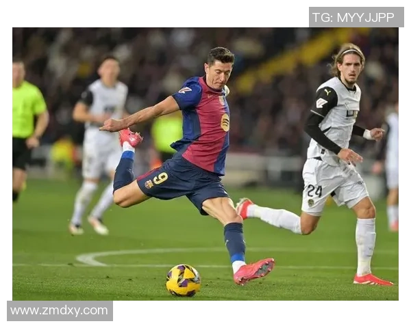 意甲赛场惊现冷门曼联逆转巴萨乌龙球成关键时刻