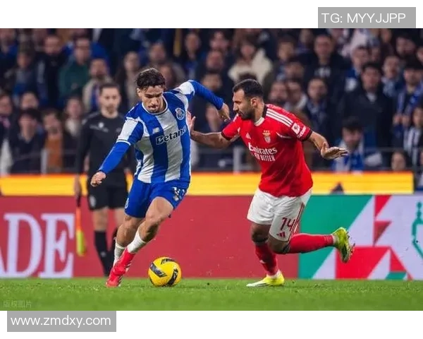 切尔西在欧联杯中以3-0战胜波尔图帽子戏法点燃全场激情